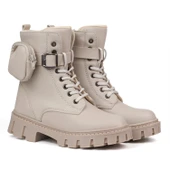 Kadın Bej Postal Bot – Cüzdanlı Kalın Taban Fermuarlı Bağcıklı Tokalı Rahat Günlük Şık ve Dayanıklı thumbnail 2