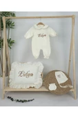 gros shop Müslin Yeni Doğan 4Katlı Organik %100Pamuk Kişiye Özgü Nakışlı Hastane Çıkış Seti (Papatya Model-9) - 2