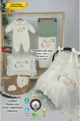 gros shop Müslin Yeni Doğan 4Katlı Organik %100Pamuk Kişiye Özgü Nakışlı Hastane Çıkış Seti (İki Dal Model-1) thumbnail 1