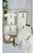 gros shop Müslin Yeni Doğan 4Katlı Organik %100Pamuk Kişiye Özgü Nakışlı Hastane Çıkış Seti-Aslan Model thumbnail 2