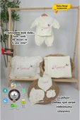 gros shop Müslin Yeni Doğan 4Katlı Organik %100Pamuk Kişiye Özgü Nakışlı Hastane Çıkış Seti (Kelebek Model-2) - 1