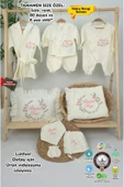 gros shop Müslin Yeni Doğan 4Katlı Organik %100Pamuk Kişiye Özgü Nakışlı Hastane Çıkış Seti (Çiçek Model-2) - 2