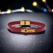14 Ayar Altın Plakalı İsme Özel Kalp Figürlü Koyu Kırmızı Derili Hediye Bileklik-566 thumbnail 1