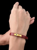 14 Ayar Altın Plakalı Harfe Özel Koyu Kırmızı Derili Kalp Figürlü Hediye Bileklik-566 thumbnail 2
