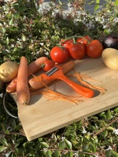 Solingen Turuncu Jülyen Soyacak – Paslanmaz Alman Çeliği, Ergonomik Sap, Orijinal (Tekli) thumbnail 3