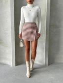 BİÇOMİ İki düğmeli kaz ayağı desen ch kumaş şort etek bordobeyaz h26414 thumbnail 2