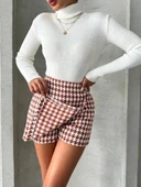 BİÇOMİ İki düğmeli kaz ayağı desen ch kumaş şort etek bordobeyaz h26414 thumbnail 6