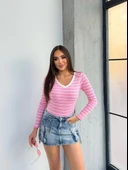 V yaka çizgili bluz pembe thumbnail 1