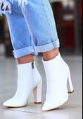 Loora Beyaz Rugan Desenli Topuklu Bot thumbnail 1