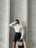 Beli lastikli duble paça deri şort siyah w24755 thumbnail 2