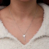 Supertrend Gümüş Kalpli Anahtar Kadın Kolye thumbnail 5