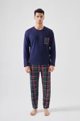 Erkek Pamuklu Göğüs Cepli Lacivert- Kırmızı Ekose Desenli Uzun Kollu Cep Detaylı Pijama Takımı thumbnail 1