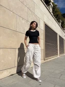 Yaka kol garnili ön parçalı bluz thumbnail 4