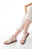 205-08 Beyaz Garni Ortopedik Hakiki Deri Kadın Sandalet - 1