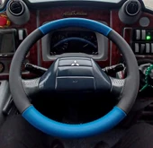 DİKİŞLİ DİREKSİYON KILIFI SİYAH DERİ MAVİ DERİ SİYAH DİKİŞLİ TEMSA PRESTİJ İÇİN FOTODAKİ DİREKSİYON thumbnail 1