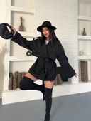 Kruvaze Yaka Düğmeli Kemerli Cepli Apoletli Kuşaklı Trençkot thumbnail 7