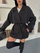 Kruvaze Yaka Düğmeli Kemerli Cepli Apoletli Kuşaklı Trençkot thumbnail 6