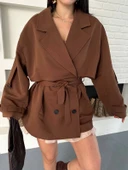 Kruvaze Yaka Düğmeli Kemerli Cepli Apoletli Kuşaklı Trençkot thumbnail 5