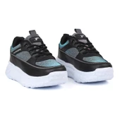 Kadın Kalın Tabanlı Siyah Gümüş Parlak Sneaker Spor Ayakkabı – Rahat, Şık ve Günlük Kullanıma Uygun thumbnail 1