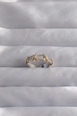 Pirinç Ayarlamalı Gümüş Renk Zirkon Taşlı XOXO Model Yüzük - TJ-BYK3284 - 1