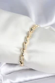 Pirinç Gold Renk Zirkon Taşlı Sarmal Model Kadın Bileklik - TJ-BB7970 - 1