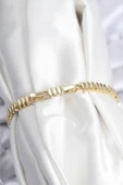 Pirinç VIP Seri Gold Renk Zirkon Taşlı Arpa Model Kadın Bileklik - TJ-BB7928 thumbnail 2
