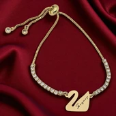 14 Ayar Altın Plakalı İsme Özel Kuğu Kuşu Motifli Altın Renkli Zincirli Beyaz Taş Desenli Hediye Bileklik-601 thumbnail 1