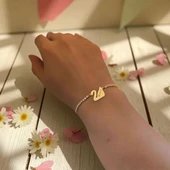 14 Ayar Altın Plakalı İsme Özel Kuğu Kuşu Motifli Altın Renkli Zincirli Beyaz Taş Desenli Hediye Bileklik-601 thumbnail 2