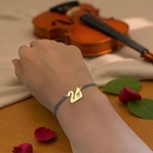 14 Ayar Altın Plakalı Harfe Özel Altın Renkli Zincirli Mavi Taş Desenli Kuğu Kuşu Figürlü Hediye Bileklik-600 thumbnail 2