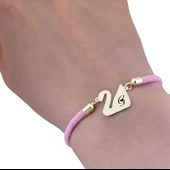 14 Ayar Altın Plakalı Harfe Özel Pembe Örgü İpli Kuğu Kuşu Motifli Hediye Bileklik-609 thumbnail 3