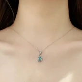 Mystic Glow Damla Zümrüt Yeşili 925 Ayar gümüş zincir kadın kolye thumbnail 3