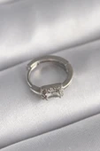 Litae Trend BFS 316L Çelik Gümüş Renk Kare Zirkon Taşlı Tragus Piercing - 1