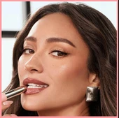 Maybelline New York Lifter Glaze Shea Yağı ve Hyalüronik Asit içeren Renkli Dudak Balmı - 02 Pink Drip - 3