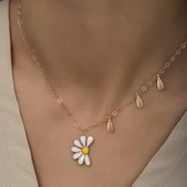 Gümüş Rose Papatya Seviyor Sevmiyor Bayan Kolye thumbnail 4