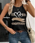 Kadın Sıfır Kol Halter Yaka Kalp Baskılı Viskon Bluz thumbnail 3