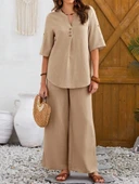 Kadın Kısa Kollu V Hakim Yaka Düğmeli Bürümcük Bluz Ve Pantolon Ikili Takım thumbnail 5