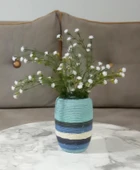 2 ADET VAZO DAHİL,VAZODA ÇİÇEK,BEYAZ YAPAY ÇİÇEK,VAZO DEKORATİF MAVİ ÖRGÜ POLİRESİN 7X7X16CM - 2