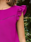 Kadın Yuvarlak Yaka Kolları Fırfırlı Krep Bluz thumbnail 3