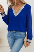 Kadın Uzun Kollu V Pulpayet Yakalı Ithal Krep Bluz thumbnail 1