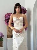Dora Çiçek Detaylı Elbise - 5