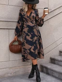 Kadın Uzun Kollu Kruvaze Yakalı Yandan Bağlamalı Desenli Mini Modal Elbise thumbnail 2