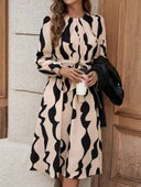 Kadın Uzun Kollu Bisiklet Yaka Belden Bağlamalı Desenli Belden Kuşaklı Mikro Süprem Midi Elbise thumbnail 3