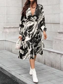 Kadın Uzun Kollu Kruvaze Yakalı Yandan Bağlamalı Desenli Mini Modal Elbise thumbnail 3