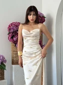 Dora Çiçek Detaylı Elbise - 1