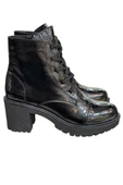 Siyah Hakiki Deri Rugan  Bağcık Detay  Yandan Fermuarlı Kalın Topuk Bot thumbnail 1