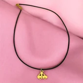 14 Ayar Altın Plakalı Harfe Özel Siyah Bağlıklı Araba Figürlü Hediyelik Kolye-630 thumbnail 1