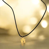 14 Ayar Altın Plakalı İsme Özel Ev Motifli Siyah Bağlıklı Hediyelik Kolye-631 thumbnail 1