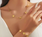 Moda Minimalist 304 Paslanmaz Çelik Titanyum Beş Yapraklı Çiçek Takı Seti - Benzersiz Tasarım Altın Bilezik ve Kolye Zinciri, Premium Çok Yönlü Bilezik + Kolye thumbnail 2