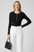 Çıtçıt Detaylı Bluz Siyah thumbnail 1