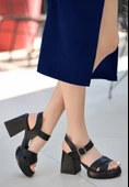 Jaina Siyah Cilt Topuklu Sandalet thumbnail 3